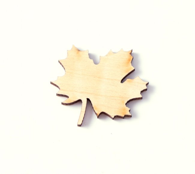 Добрый мастер деревянная заготовка для декупажа №10573 "Кленовый лист" 3,7*3,4см (1шт) цвет:дерево