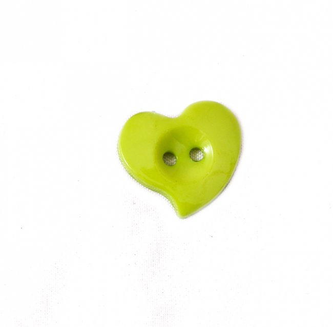 Пуговица "Сердце" 22*20мм на 2 прокола (50шт) цвет:041-салатовый