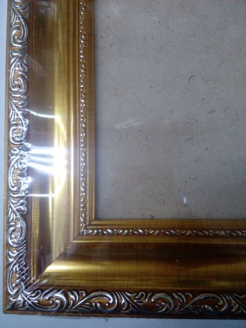 Декоративная рама F5427-WXP371-4 из пластикового багета 27*27см, толщина стекла 2мм ширина багета 5,4см (1шт) цвет:золото